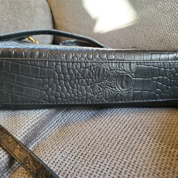 The Adelaide · Black Croc, Sarah Stewart bag - Picture 3 of 7